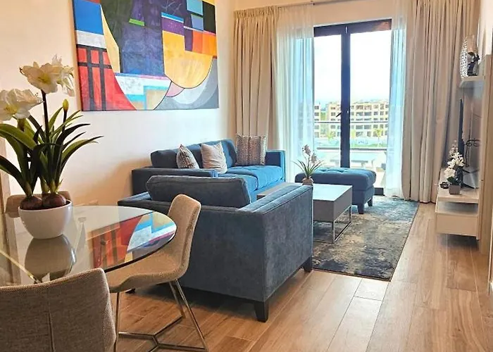 The Beach Spacious 2 Bedroom 2 Bath Apartment On Top Floor With Stunning Views